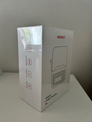NIIMBOT Etiquetadora Negra y Dorada