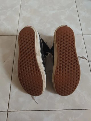 Deportivas Vans Altas Negras y Blancas