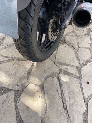 Kawasaki GPX 600R Negra