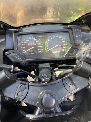 Kawasaki GPX 600R Negra
