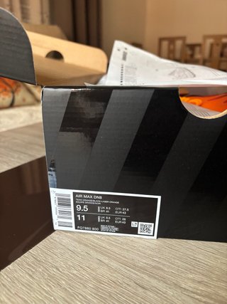 Nike Air Max DN8 Naranja y Amarillo