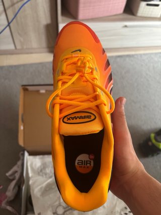 Nike Air Max DN8 Naranja y Amarillo