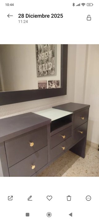 Mueble recibidor + espejo + 6 cuadros NY