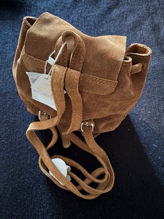 Mochila pequeña de piel