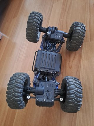 Coche RC todoterreno con mando y batería