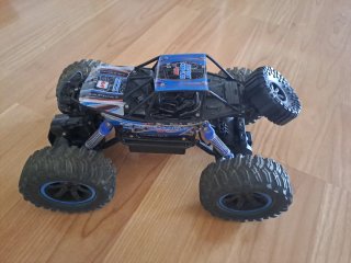 Coche RC todoterreno con mando y batería
