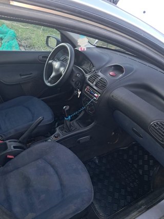 Peugeot 206 2001