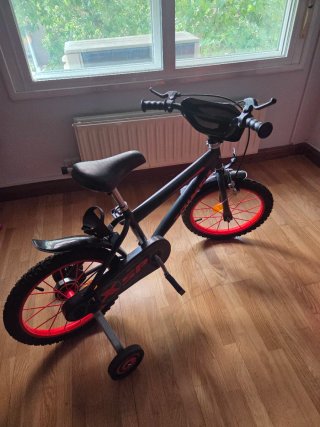 Bicicleta infantil XSP con ruedines