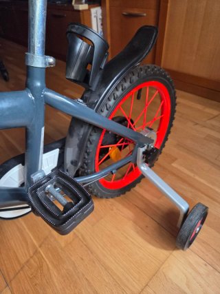 Bicicleta infantil XSP con ruedines