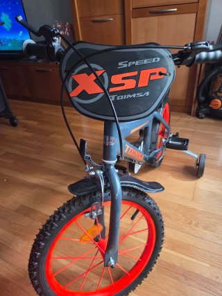 Bicicleta infantil XSP con ruedines