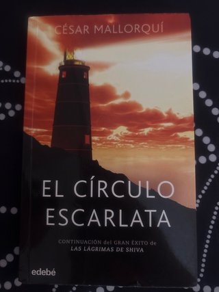 El círculo escarlata