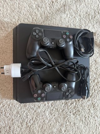 PS4 Slim 1TB + 2 Mandos - Estado Excepcional