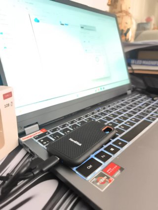 Disco Duro Externo Portátil 128TB