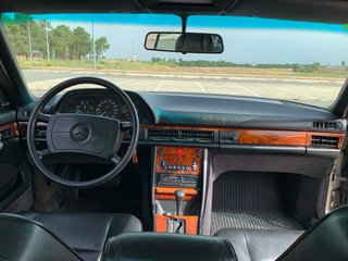 Mercedes-Benz 380 SEC W126
