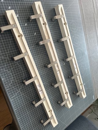 3 Colgadores TJUSIG IKEA Madera y Metal