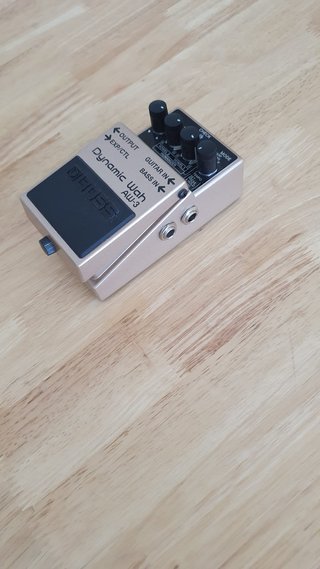 Pedal Boss AW-3 Dynamic Wah Guitarra Bajo