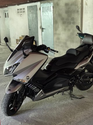 Yamaha Tmax 530