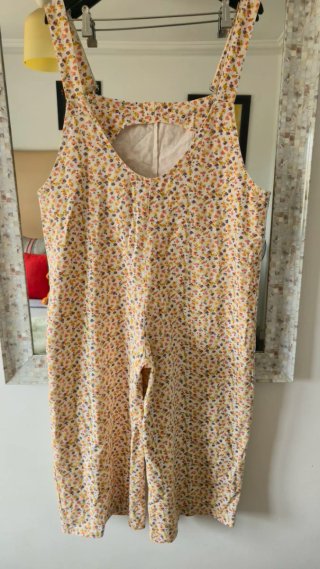 Peto floral Zara Talla L