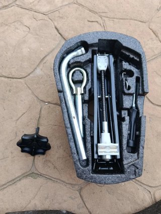 Kit Herramientas Seat Ibiza Gato Triángulos