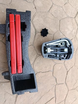 Kit Herramientas Seat Ibiza Gato Triángulos