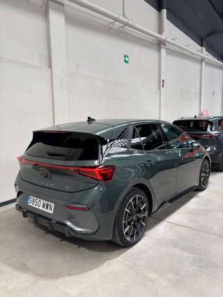 CUPRA Born 2024