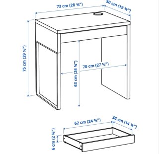 Scrivania IKEA Micke bianca