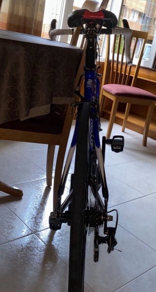 Bicicleta Pinarello Azul