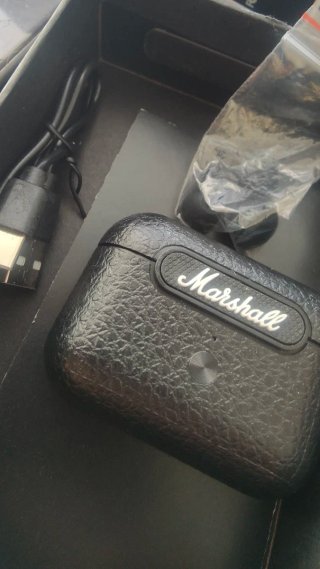 Auriculares Marshall motif