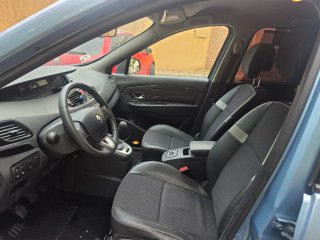 Renault Scenic 2011