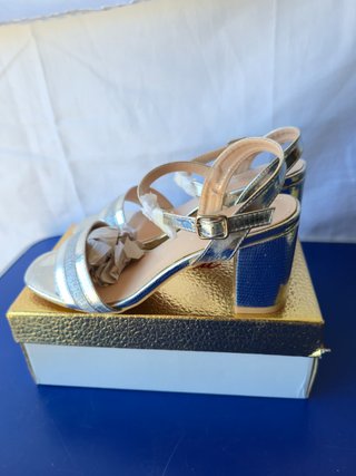 Scarpe da Donna Argentate con Tacco Ciaodea