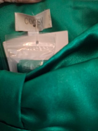 Vestido Coosy verde fiesta con etiqueta