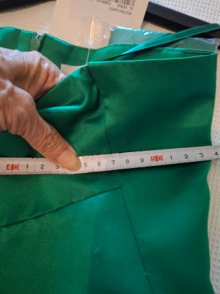 Vestido Coosy verde fiesta con etiqueta