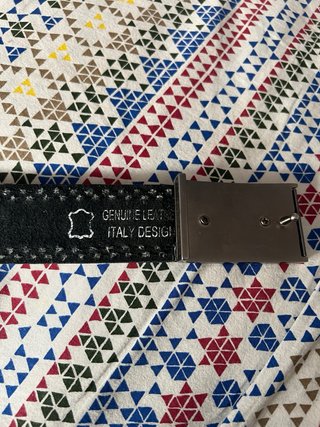 Cinturón Giorgio Armani Negro Hebilla Metálica