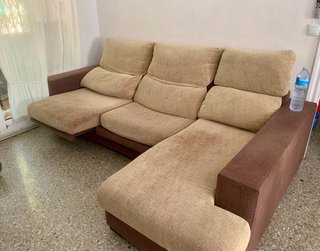 Sofá cama beige y marrón tela