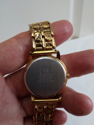 Reloj Citizen Quartz Dorado Unisex