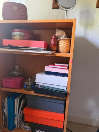 Estantería pequeña madera Ikea