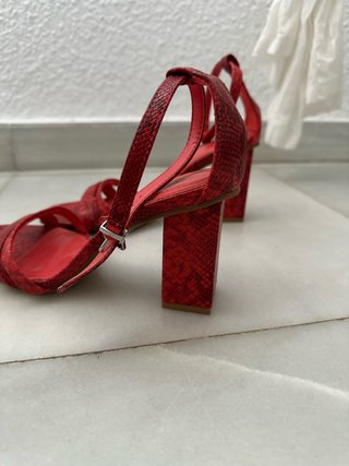 Zapatos Bershka Rojos Tacón Serpiente