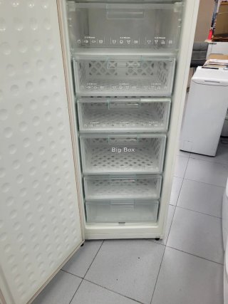 ☆CONGELADOR VERTICAL MARCA SIEMENS NOFROST☆