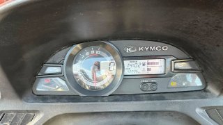 Kymco Maxi Scooter Blanca y Negra