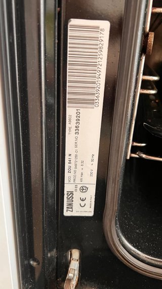 Conjunto Placa vitrocerámica y horno Zanussi