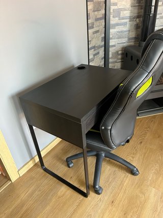 Mesa y Silla Escritorio Negra y Verde