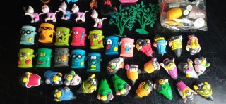 Lotto Sorprese Kinder Miste Personaggi