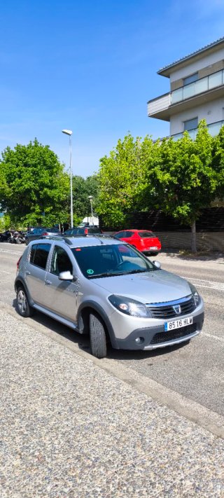 Dacia Sandero 2012