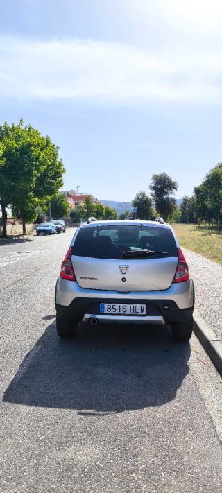 Dacia Sandero 2012