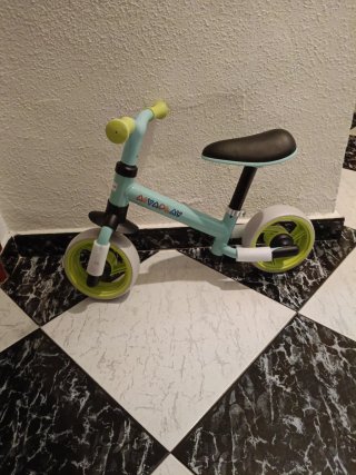 Bici sin pedales 1-3 años sin estrenar