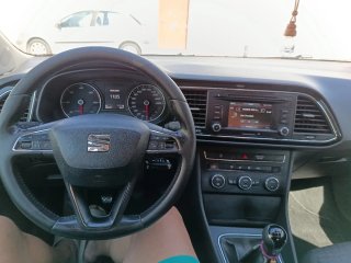 Seat leon . 2013