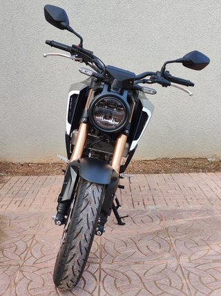 Honda CB125R 2022 - 8.200 km