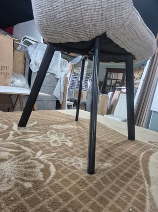 SILLA COMEDOR ACOLCHADA CAPITONE GRIS BEIGUE GANGA
