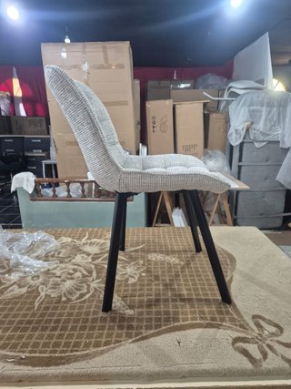 SILLA COMEDOR ACOLCHADA CAPITONE GRIS BEIGUE GANGA
