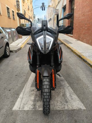 KTM 890 Adventure Negra